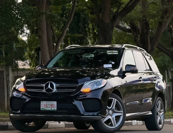 MERCEDES-BENZ GLE400 2017 FOR SALE