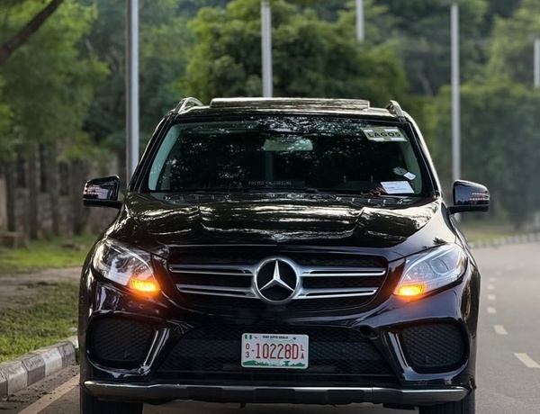 MERCEDES-BENZ GLE400 2017 FOR SALE