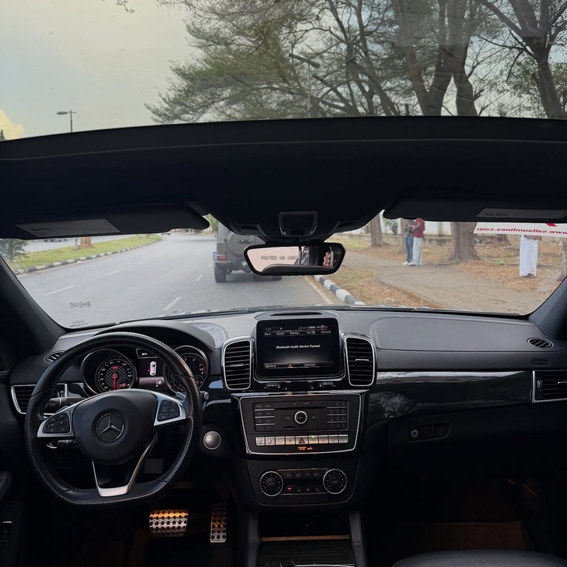 MERCEDES BENZ 2017 GLE43 AMG – FULL OPTION, VERY CLEAN CONDITION image