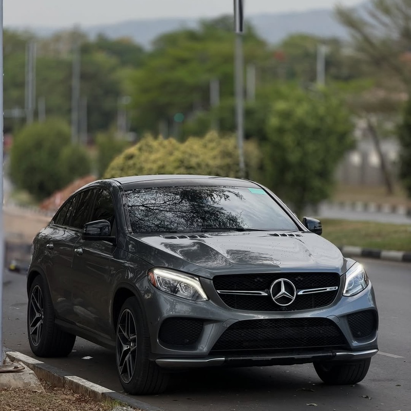 MERCEDES BENZ 2017 GLE43 AMG – FULL OPTION, VERY CLEAN CONDITION image