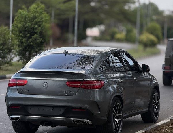 MERCEDES BENZ 2017 GLE43 AMG – FULL OPTION, VERY CLEAN CONDITION