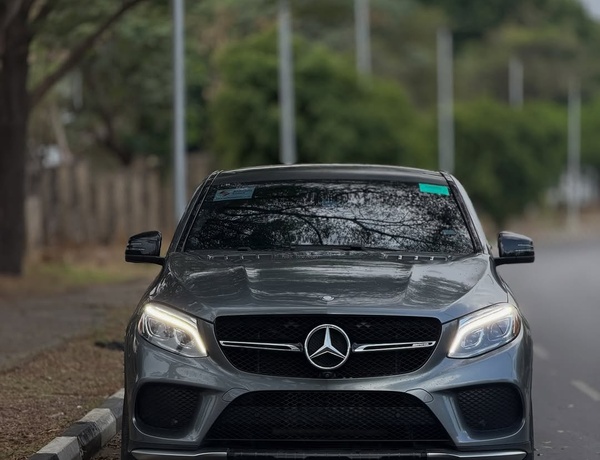 MERCEDES BENZ 2017 GLE43 AMG – FULL OPTION, VERY CLEAN CONDITION