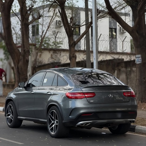 MERCEDES BENZ 2017 GLE43 AMG – FULL OPTION, VERY CLEAN CONDITION