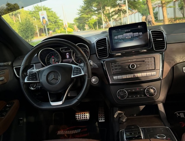 2017 MERCEDES-BENZ GLE43 COUPE – FOREIGN USED | AMG SPORT LUXURY SUV 
