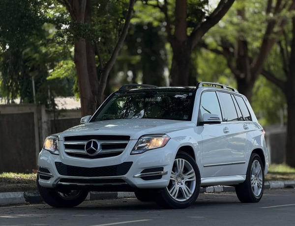 Mercedes Benz GLK350 2015🔥 Compact Luxury SUV & Strong Engine
