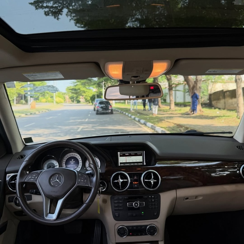Mercedes Benz GLK350 2015🔥 Compact Luxury SUV & Strong Engine image