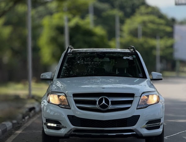 Mercedes Benz GLK350 2015🔥 Compact Luxury SUV & Strong Engine