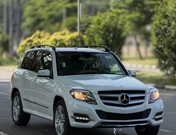 Mercedes Benz GLK350 2015🔥 Compact Luxury SUV & Strong Engine