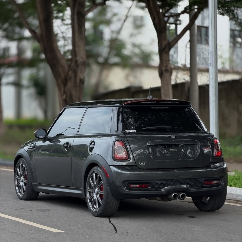 Mini Cooper S Limited Edition 2013 Premium Compact Luxury Car image