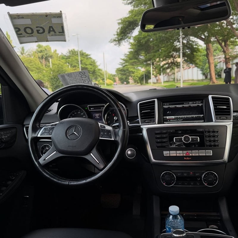 Mercedes-Benz ML350 (2015) – Foreign Used Smooth Drive, Powerful Engine & Comfort image