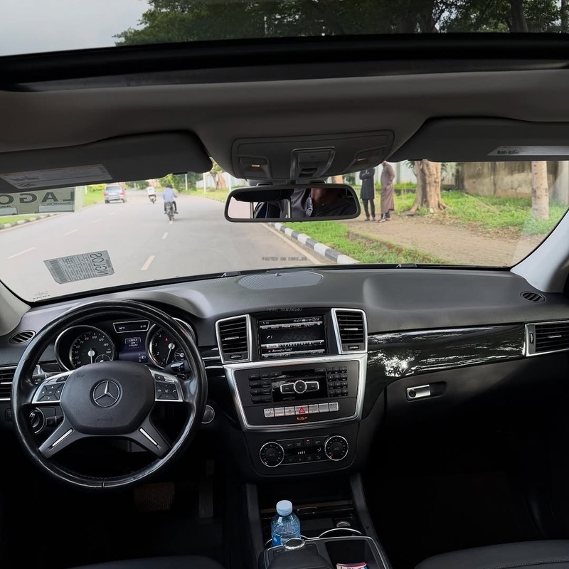 Mercedes-Benz ML350 (2015) – Foreign Used Smooth Drive, Powerful Engine & Comfort image