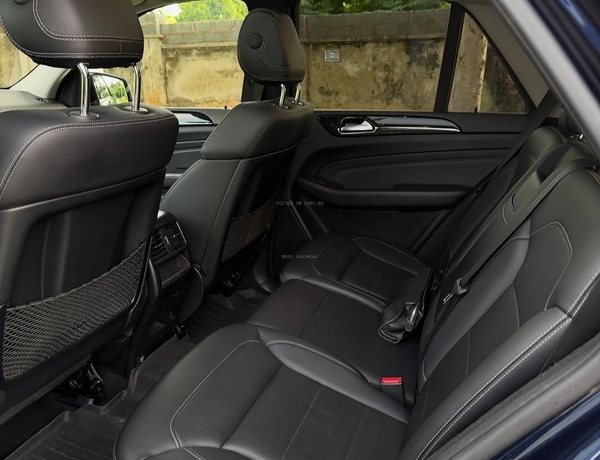 Mercedes-Benz ML350 (2015) – Foreign Used Smooth Drive, Powerful Engine & Comfort