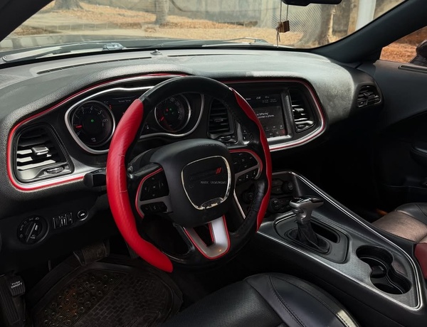 Muscle Car Alert –  Dodge Challenger 2018 Full Option Ready