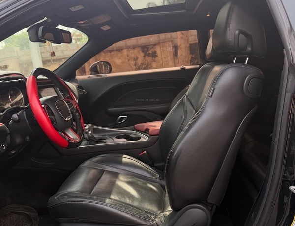 Muscle Car Alert –  Dodge Challenger 2018 Full Option Ready
