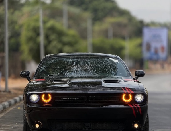 Muscle Car Alert –  Dodge Challenger 2018 Full Option Ready