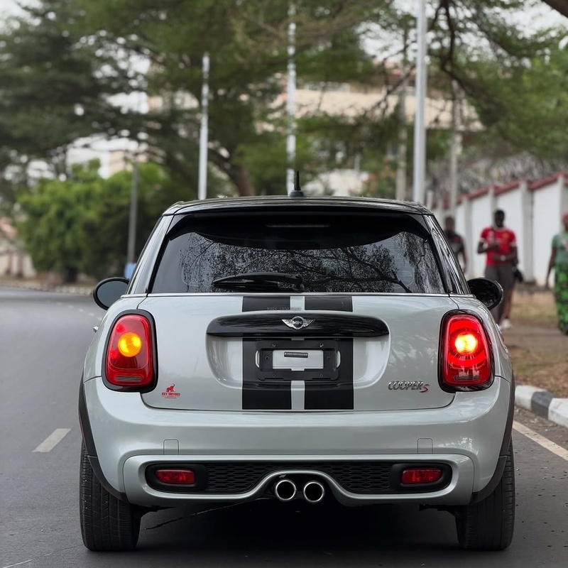 Neat Mini Cooper 2016– Compact & Classy | Ready to Drive image