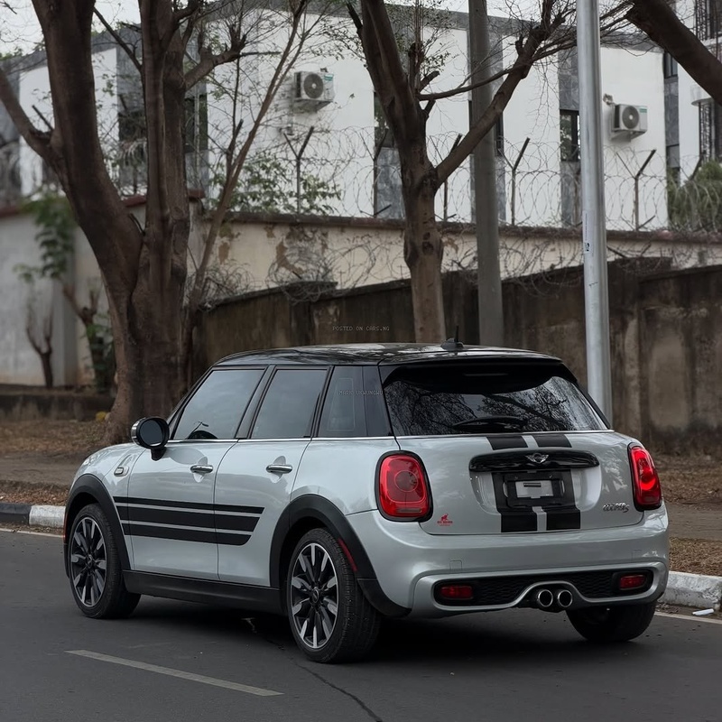 Neat Mini Cooper 2016– Compact & Classy | Ready to Drive image