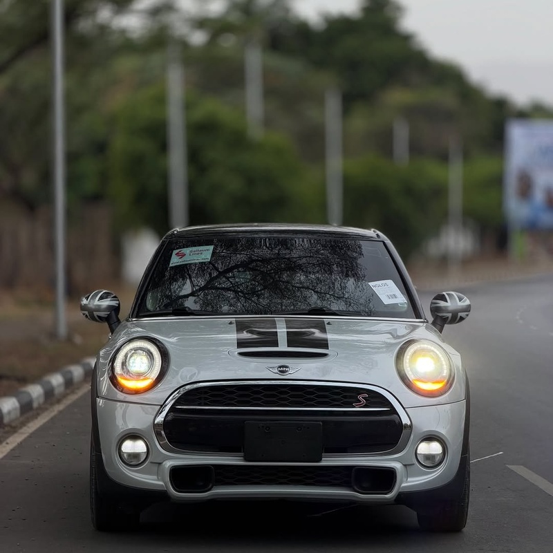 Neat Mini Cooper 2016– Compact & Classy | Ready to Drive image