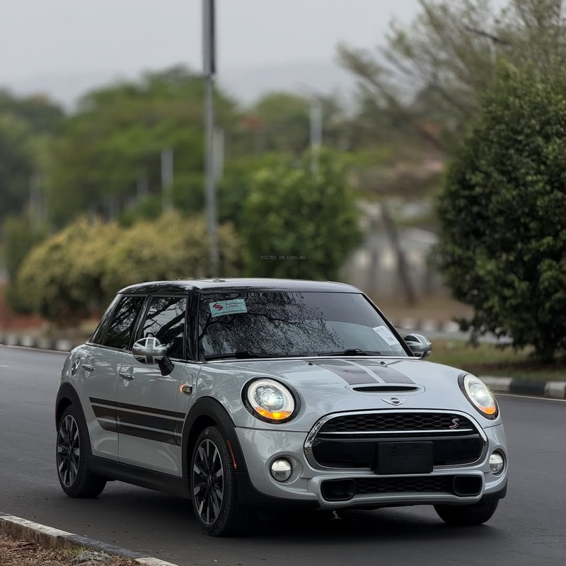 Neat Mini Cooper 2016– Compact & Classy | Ready to Drive image