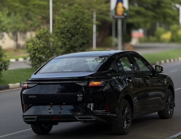 2025 DONGFENG SEDAN – BRAND NEW | MODERN EXECUTIVE CAR 