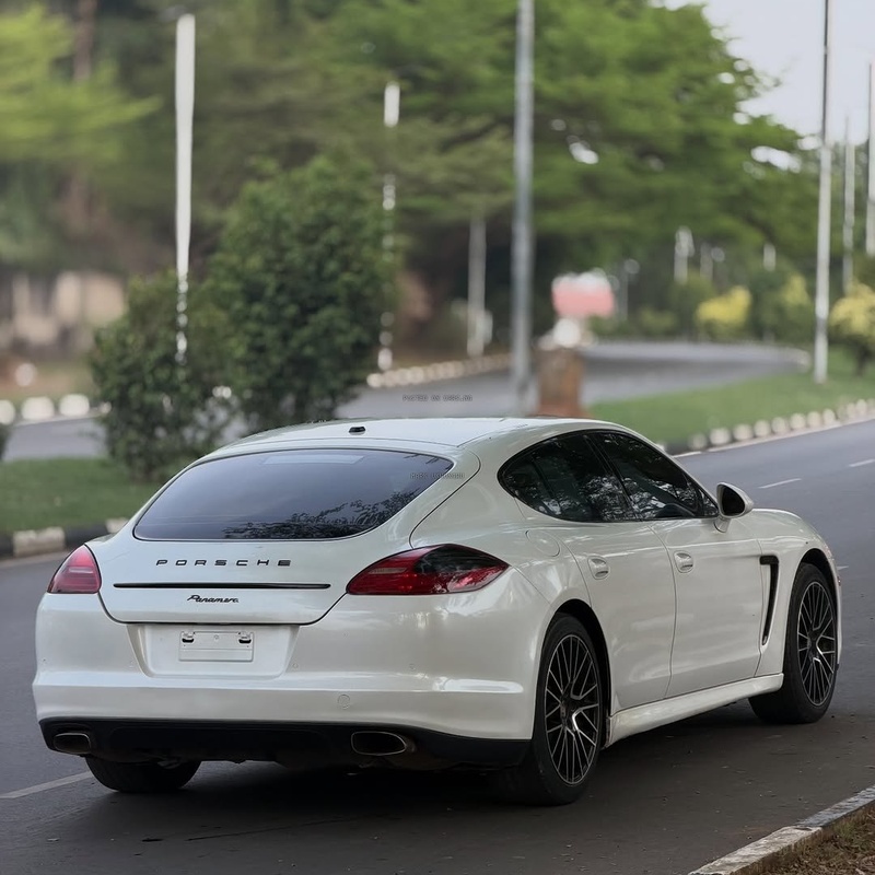 PORCHE PANAMERA 2012– LUXURY PERFORMANCE CAR, CLEAN & READY TO GO image