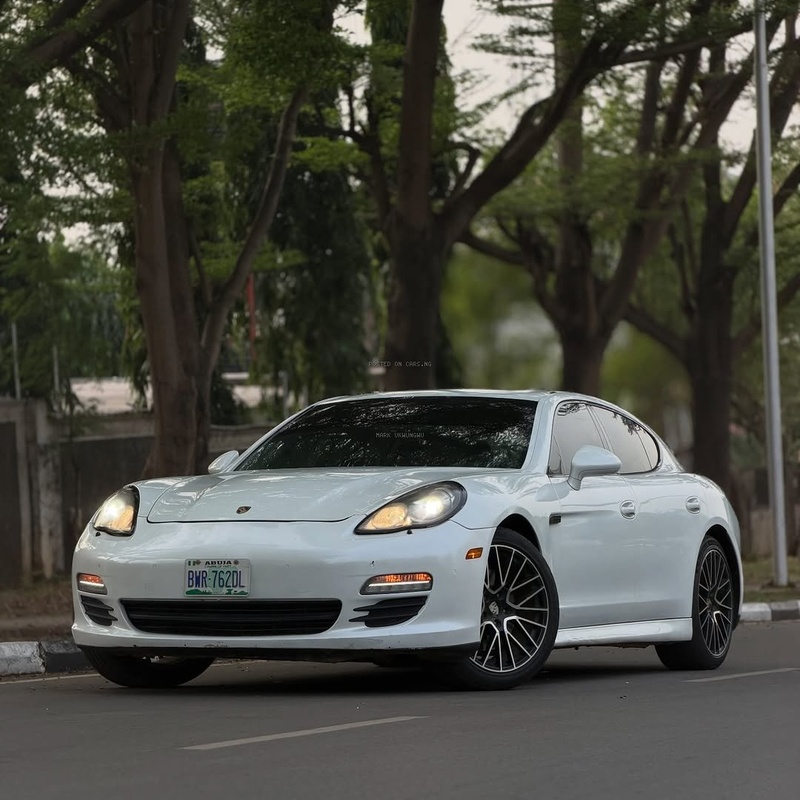 PORCHE PANAMERA 2012– LUXURY PERFORMANCE CAR, CLEAN & READY TO GO image
