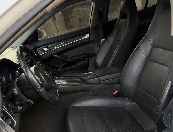 PORCHE PANAMERA 2012– LUXURY PERFORMANCE CAR, CLEAN & READY TO GO