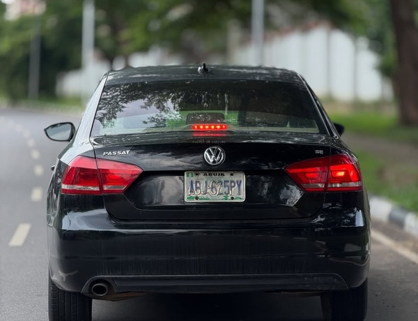 Volkswagen Passat SE (2012) – Foreign Used, Smooth Drive, Comfortable Interior
