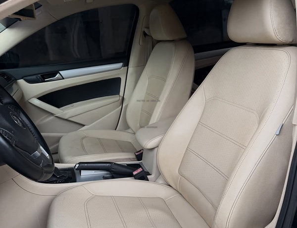 Volkswagen Passat SE (2012) – Foreign Used, Smooth Drive, Comfortable Interior
