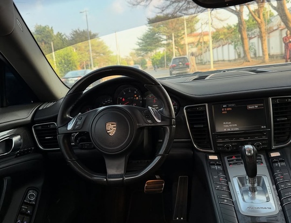 Porsche Panamera 2012 Foreign Used 🇩🇪 Executive Luxury Ride