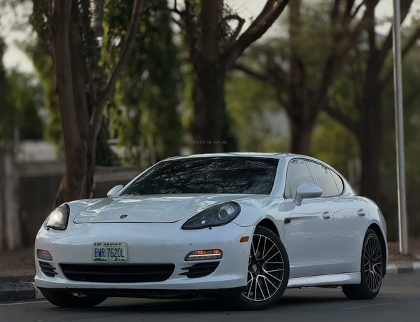 Porsche Panamera 2012 Foreign Used 🇩🇪 Executive Luxury Ride