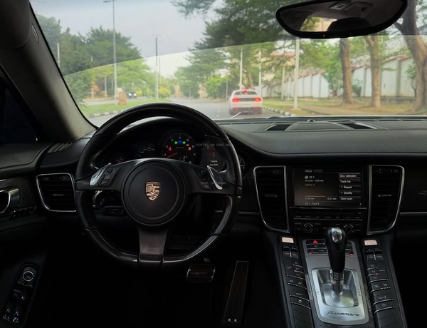 2012 PORSCHE PANAMERA – FOREIGN USED | LUXURY SPORT GRAND TOURER 