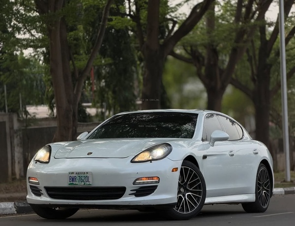 2012 PORSCHE PANAMERA – FOREIGN USED | LUXURY SPORT GRAND TOURER 