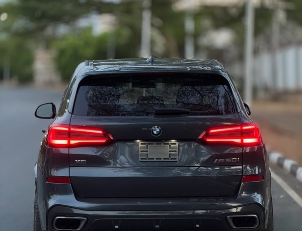 Powerful BMW X5 M50i – Luxury Meets Performance