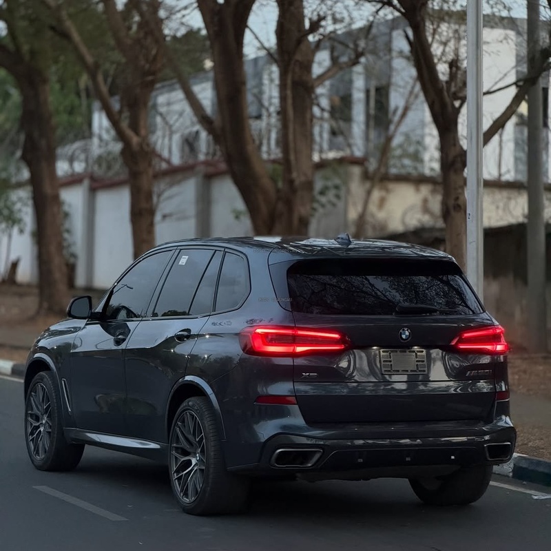 Powerful BMW X5 M50i – Luxury Meets Performance image