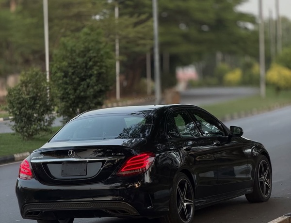 Premium AMG Sedan – Mercedes-Benz C43 AMG 2017 Foreign Used 