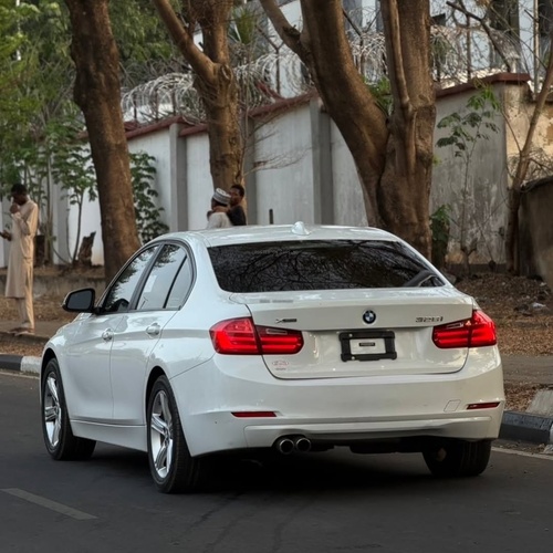 Premium Sedan Alert – BMW 328i 2014 Full Option Ready