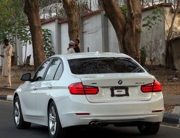 Premium Sedan Alert – BMW 328i 2014 Full Option Ready