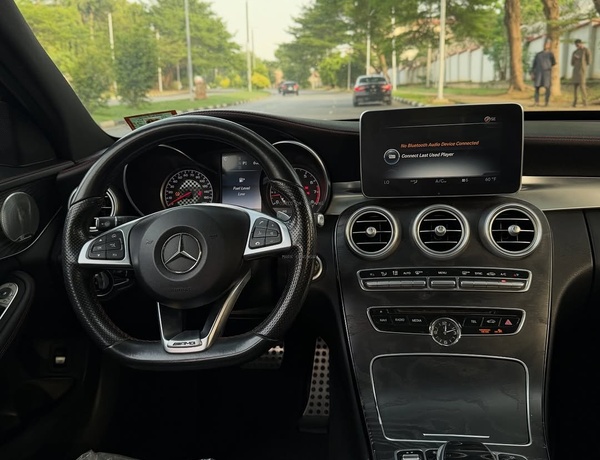 Premium Sedan – Mercedes-Benz C350 2016 – Foreign Used Full Option Available