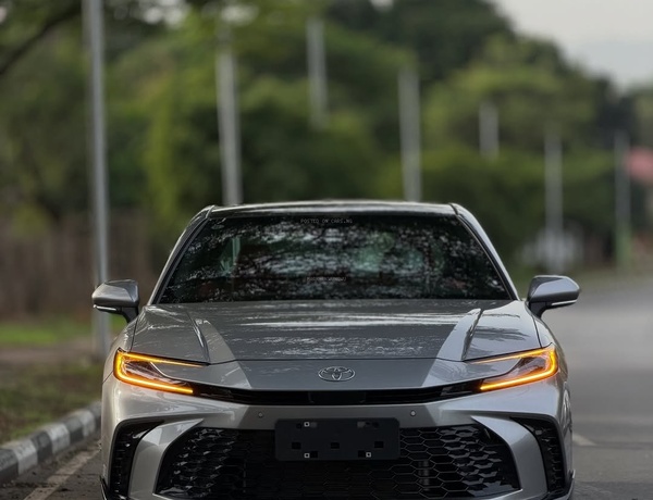 Quick Sale 🔥 Toyota Camry 2.5 2025  Brand New – Limited Units Available