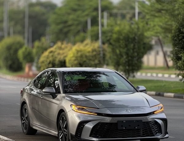 Quick Sale 🔥 Toyota Camry 2.5 2025  Brand New – Limited Units Available