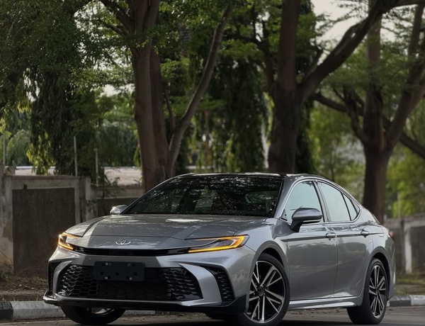 Quick Sale 🔥 Toyota Camry 2.5 2025  Brand New – Limited Units Available
