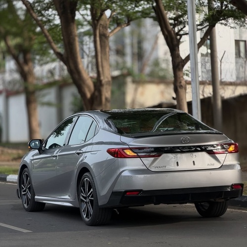 Quick Sale 🔥 Toyota Camry 2.5 2025  Brand New – Limited Units Available