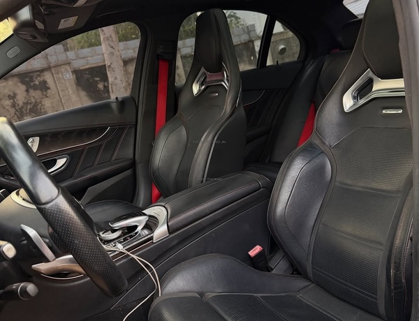 Quick Sale 🔥 Mercedes Benz C450 2016 AMG – Clean Interior, Smooth Ride