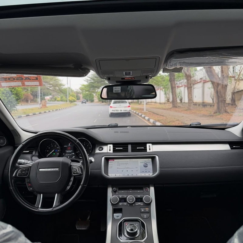 RANGE ROVER EVOQUE 2017 FOREIGN USED – CLEAN, SUPER SHARP & READY image