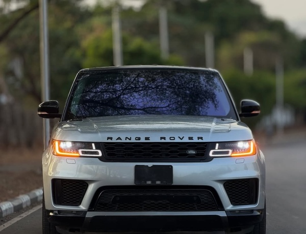 Foreign Used RANGE ROVER HSE 2020 FULL OPTION – TOKUNBO