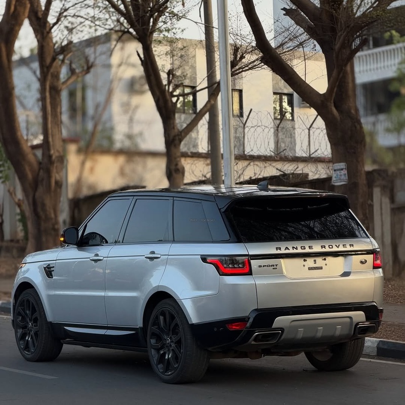 Foreign Used RANGE ROVER HSE 2020 FULL OPTION – TOKUNBO image