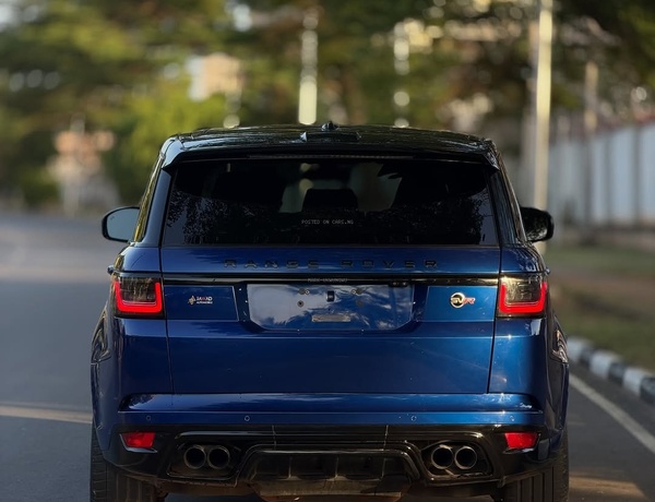 2016 RANGE ROVER SVR  FOREIGN USED  – Luxury + Performance Beast2016