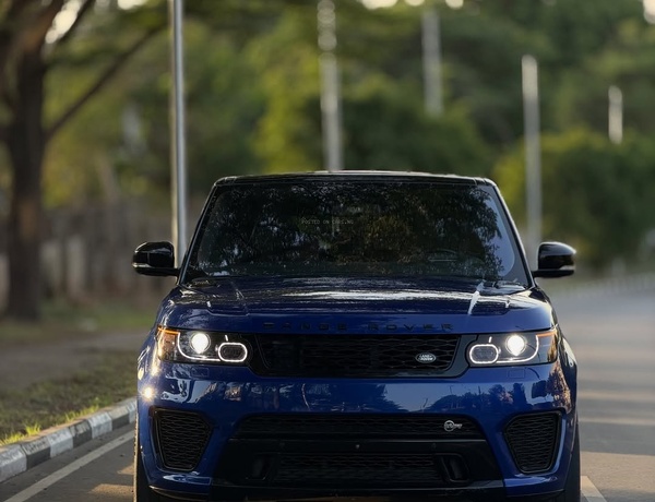 2016 RANGE ROVER SVR  FOREIGN USED  – Luxury + Performance Beast2016
