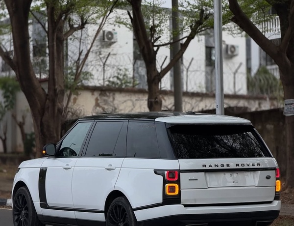RANGE ROVER VOGUE 2015 FOR SALE – FOREIGN USED, FIRST BODY CONDIT